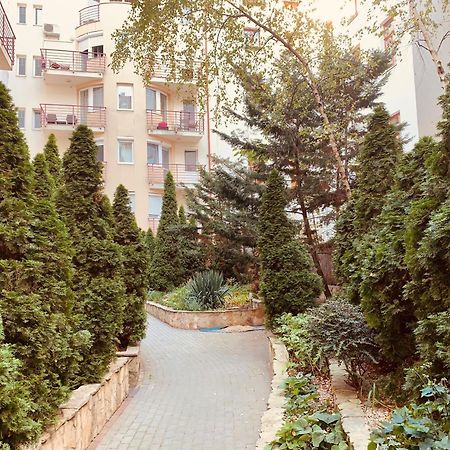 Peony Kaldy Apartman Free Garage Under The House Budapest Eksteriør billede